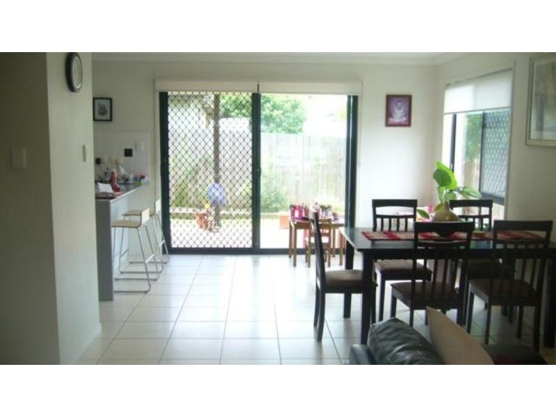 3/2A Bruce St, Carina QLD 4152