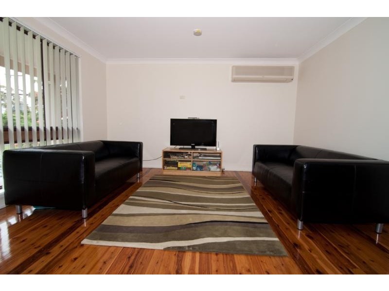 37 Chaseling Ave, Springwood NSW 2777