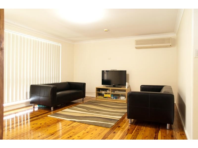 37 Chaseling Ave, Springwood NSW 2777