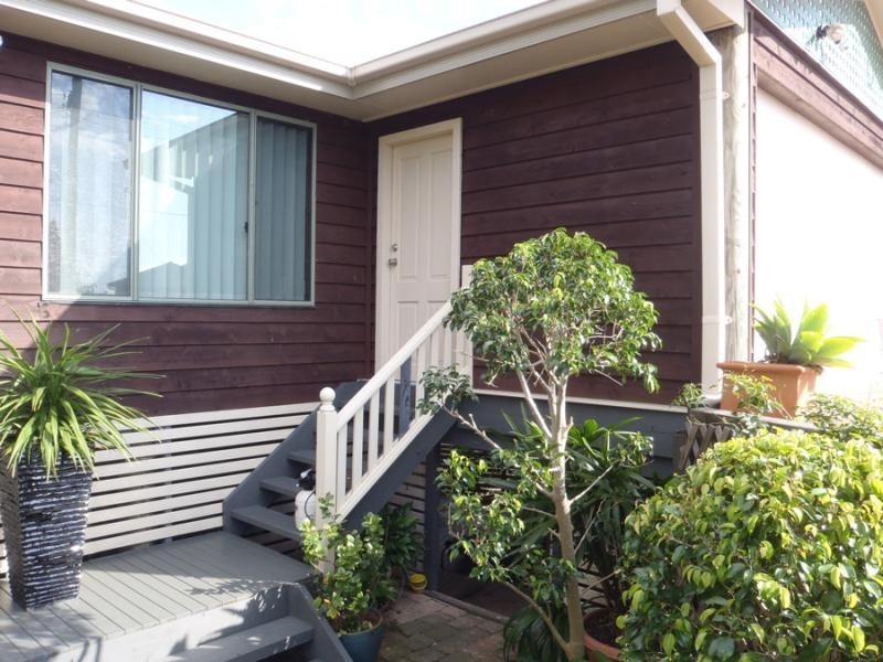 57 Scenic Dr, Caves Beach NSW 2281