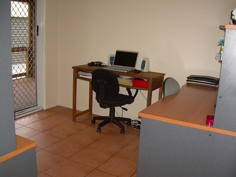 5 Paradise St, Point Vernon QLD 4655