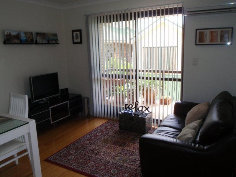 2/82 Richmond Rd, Morningside QLD 4170