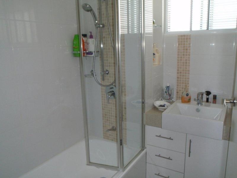 2/82 Richmond Rd, Morningside QLD 4170