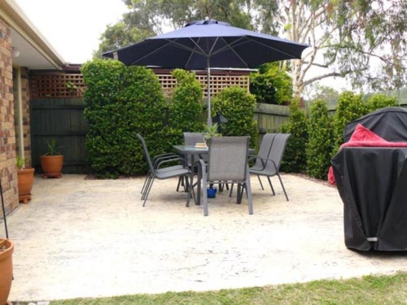 1/8 Theatre St, Oxenford QLD 4210