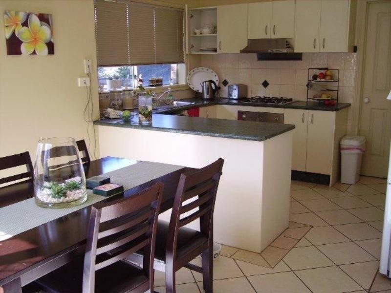 3/12 Davey Rd, Montmorency VIC 3094