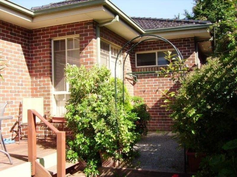 3/12 Davey Rd, Montmorency VIC 3094