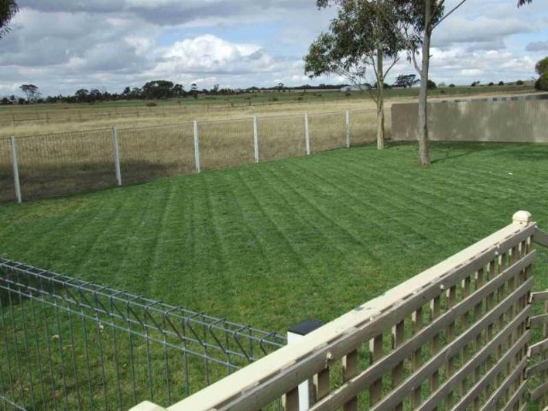 4-6 Luberta St, Nhill VIC 3418