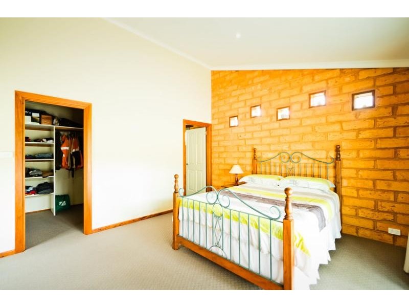 36 Riverside Dr, Urunga NSW 2455