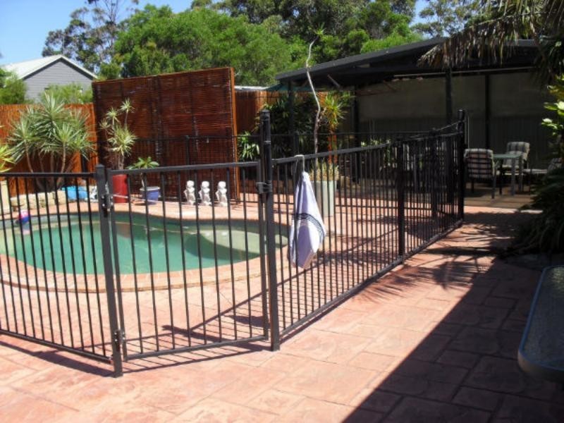 9 Cooper  Ave, Woonona NSW 2517