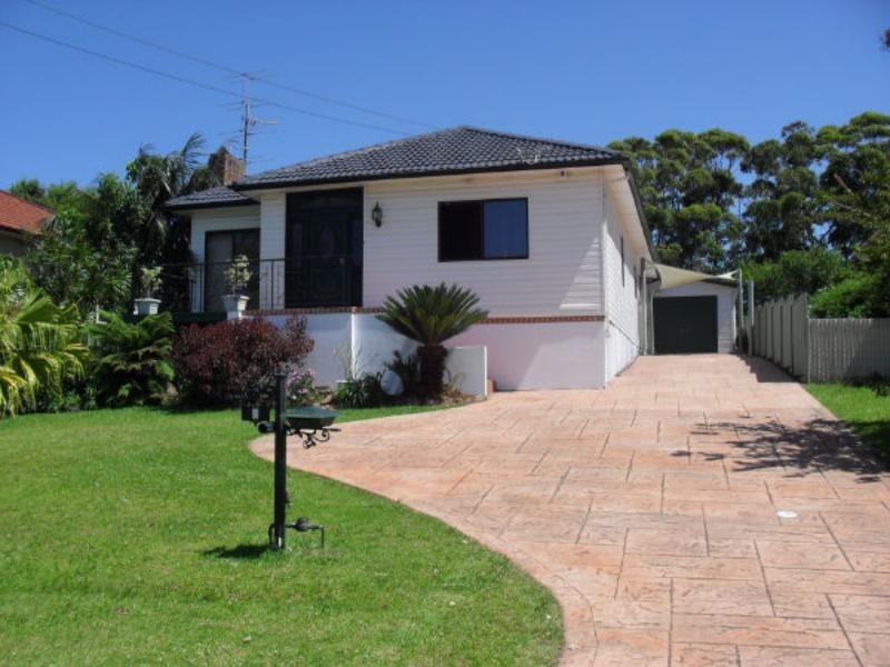 9 Cooper  Ave, Woonona NSW 2517