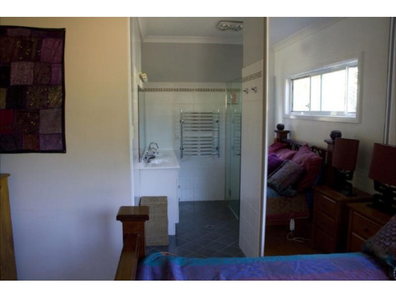 9 Cooper  Ave, Woonona NSW 2517