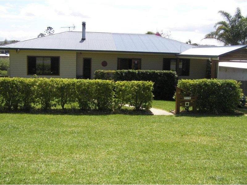 12 Scarborough  St, Woolgoolga NSW 2456