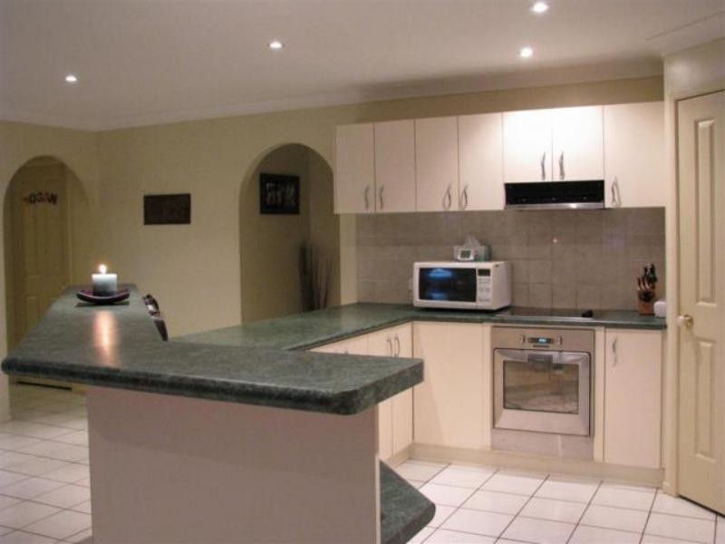 82 Clive Cres, Kepnock QLD 4670