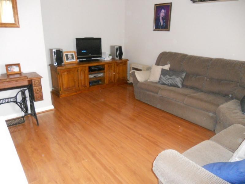 18 Sorensen Rd, High Wycombe WA 6057
