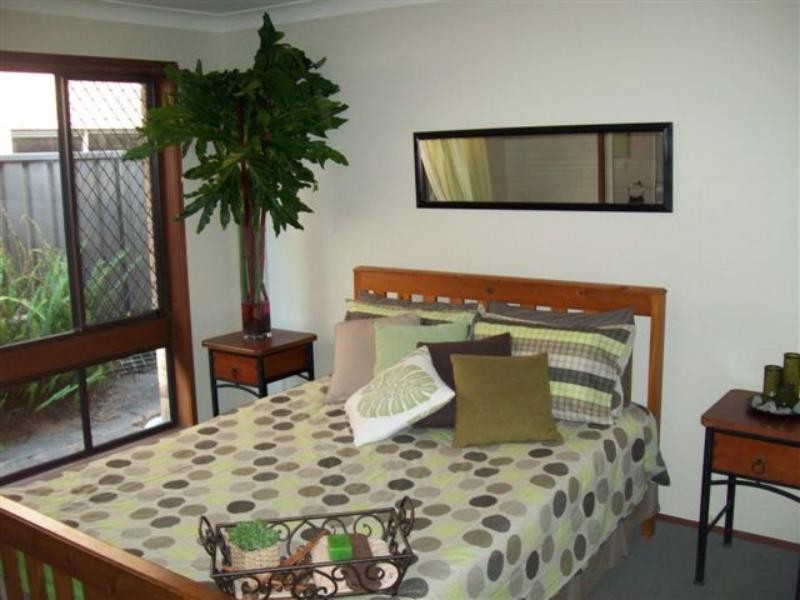 51 Alhambra Ave, Macquarie Hills NSW 2285
