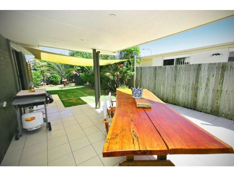 21 Sardinia Pl, Parrearra QLD 4575