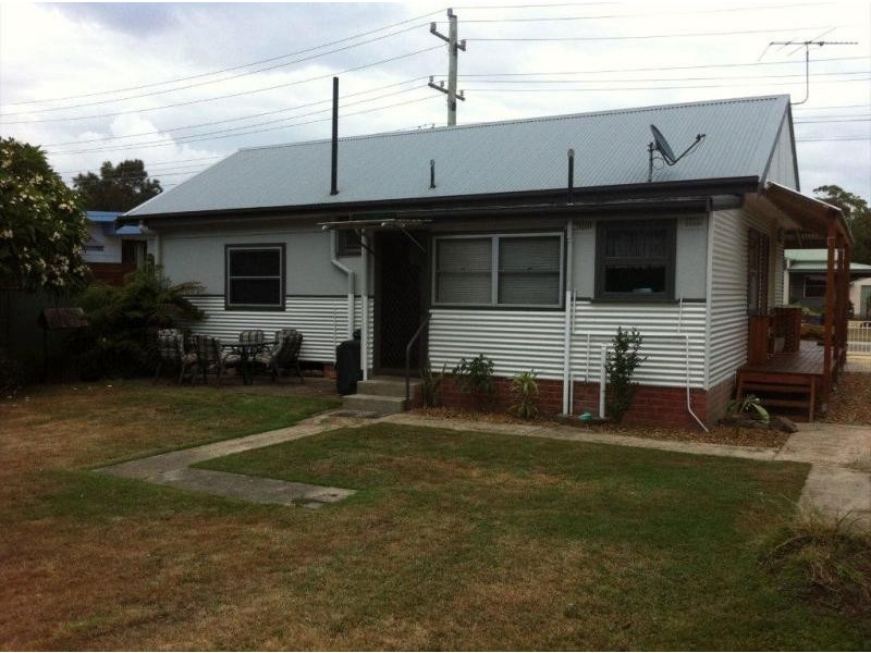 2 Gray  St, Swansea NSW 2281