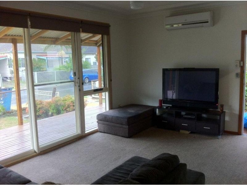 2 Gray  St, Swansea NSW 2281