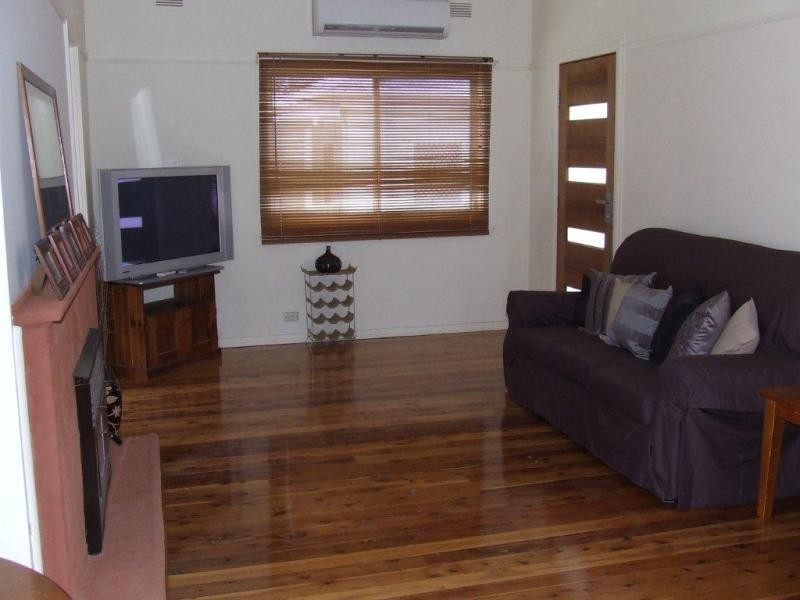 21 Skellatar St, Muswellbrook NSW 2333