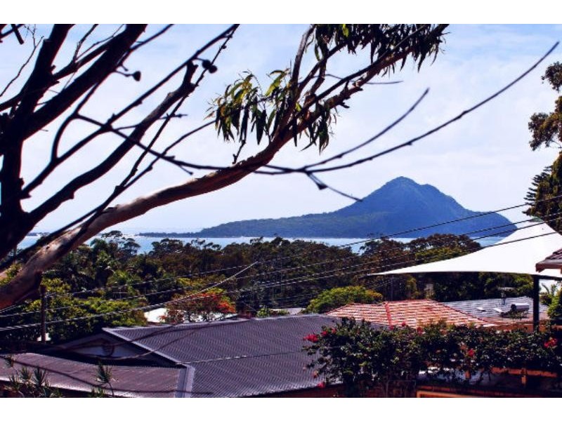 13 Shimmer St, Nelson Bay NSW 2315