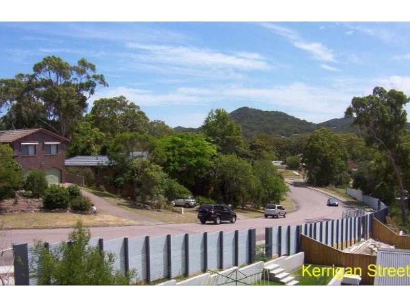 13 Shimmer St, Nelson Bay NSW 2315