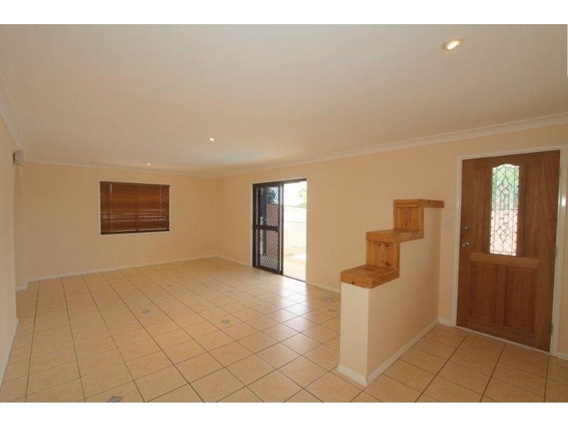 38 Greenwood St, Bundaberg QLD 4670