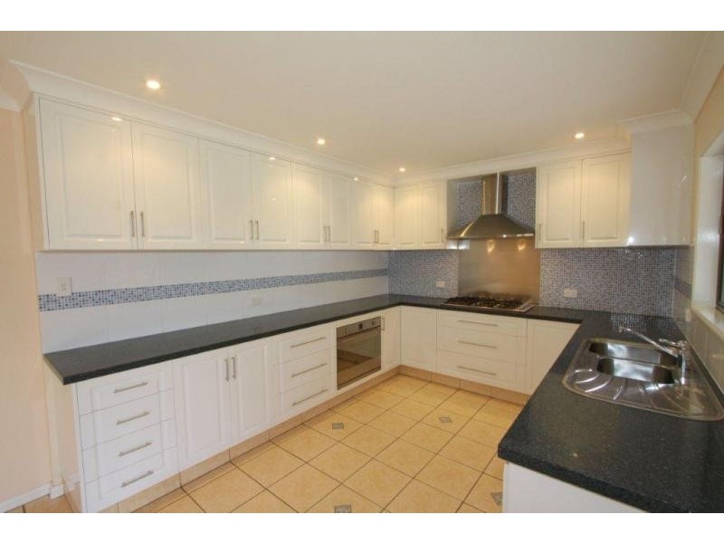 38 Greenwood St, Bundaberg QLD 4670