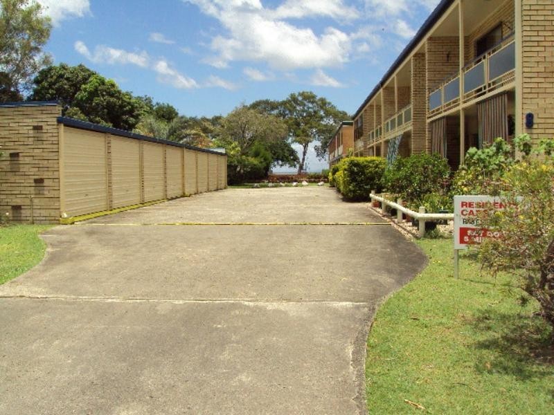 2/8 Winston Dr, Bongaree QLD 4507
