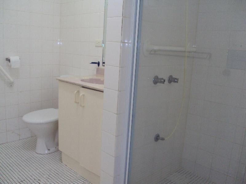 2/8 Winston Dr, Bongaree QLD 4507