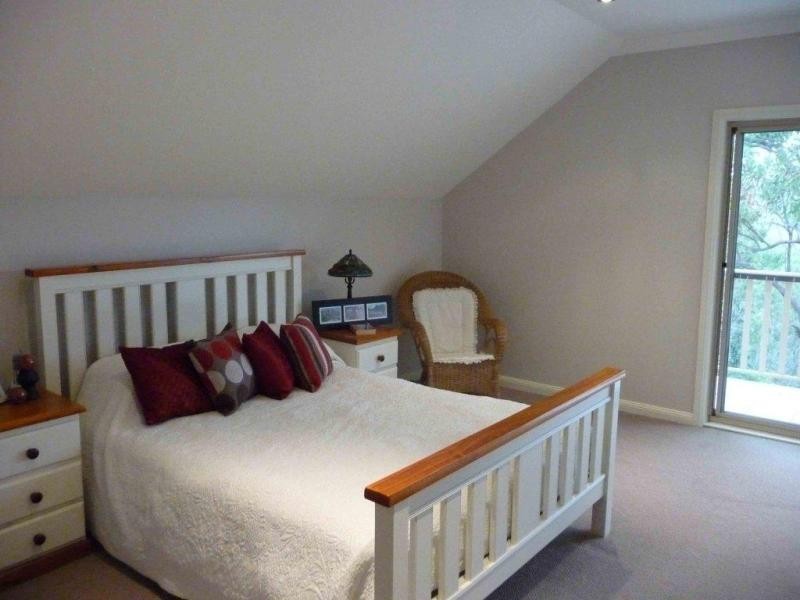 10 Angophora Pl, Valley Heights NSW 2777