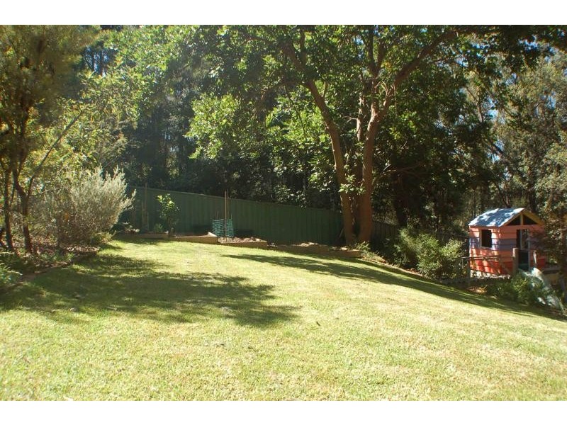 10 Angophora Pl, Valley Heights NSW 2777