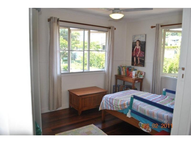 47 Bonneville St, Holland Park West QLD 4121