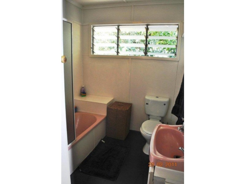 47 Bonneville St, Holland Park West QLD 4121