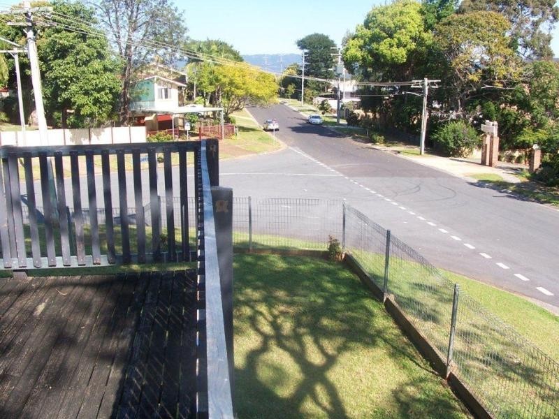 2 Warrener St, Nerang QLD 4211