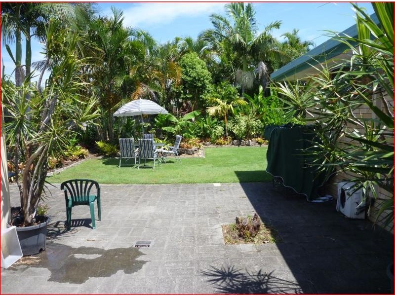 132 Burleigh St, Burleigh Waters QLD 4220