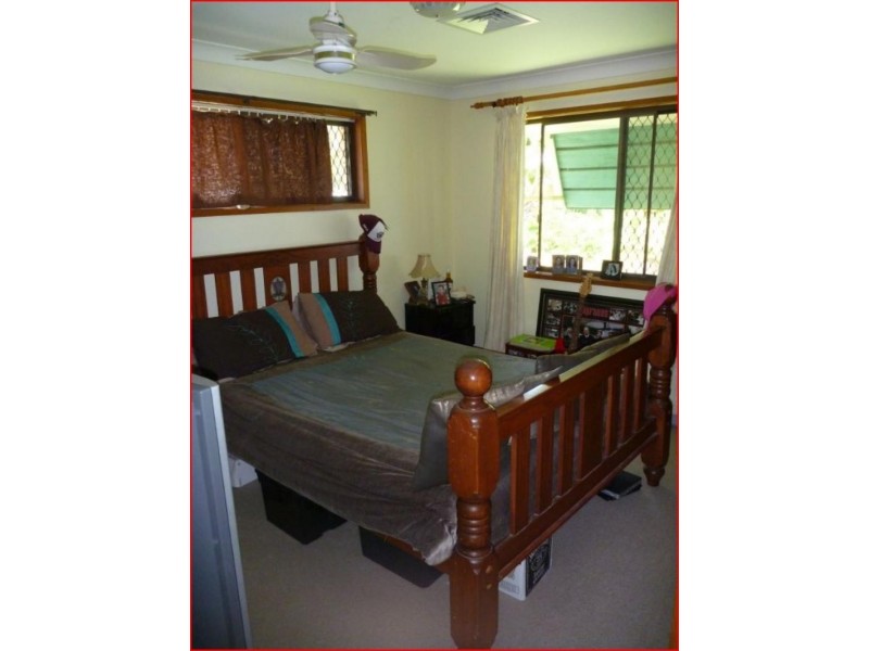 132 Burleigh St, Burleigh Waters QLD 4220