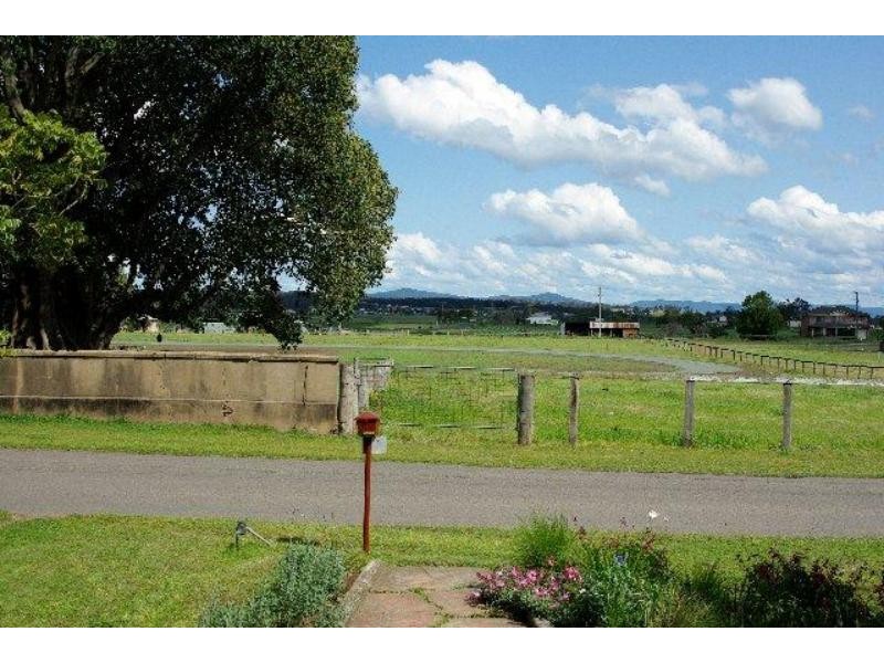 13 Trappaud Rd, Louth Park NSW 2320