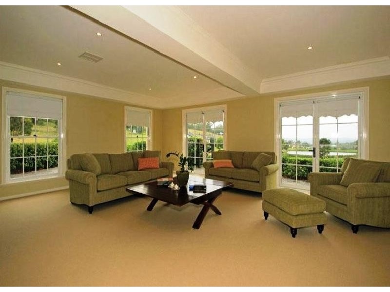 27 The Grange -, Picton NSW 2571
