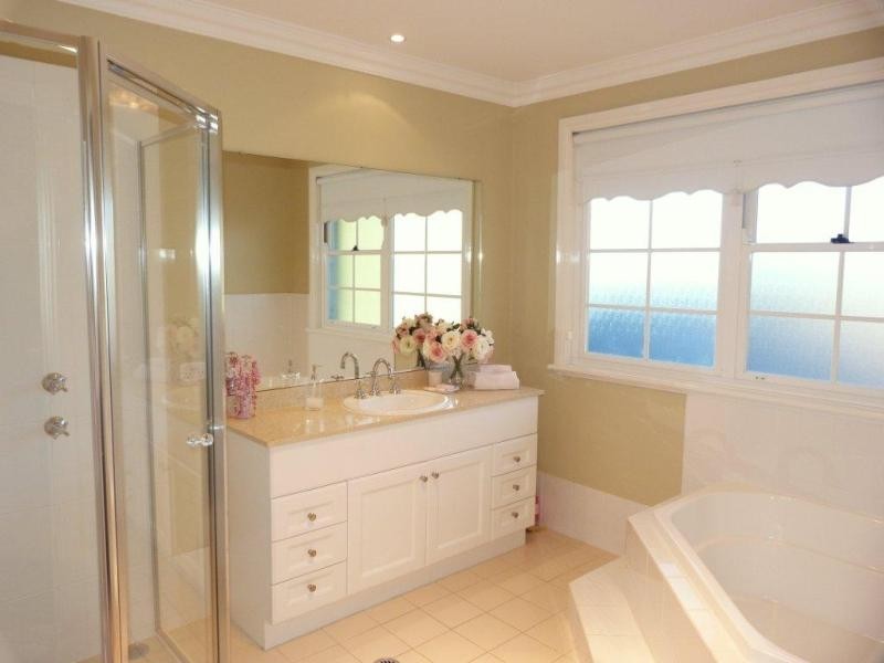 27 The Grange -, Picton NSW 2571