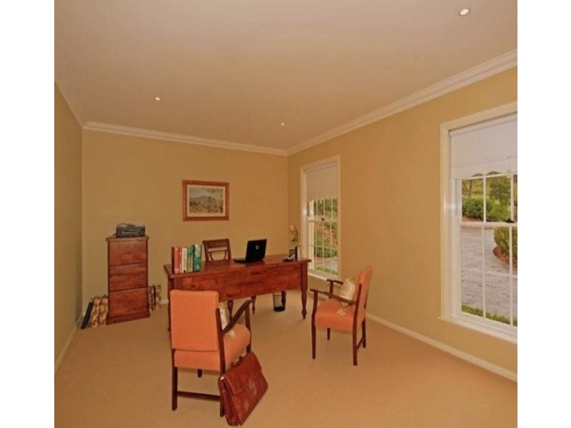 27 The Grange -, Picton NSW 2571