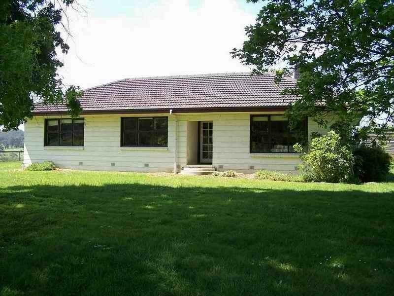 165 Sanders Rd, Garfield North VIC 3814