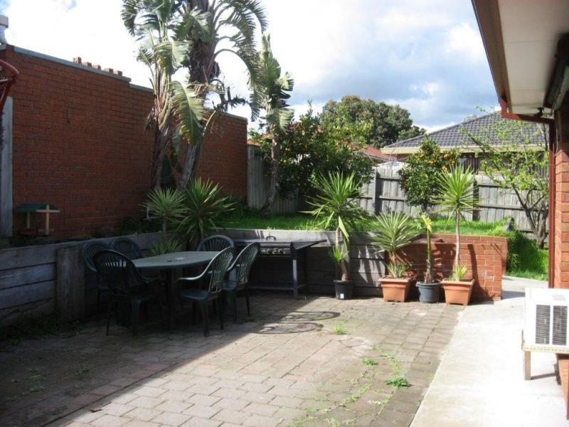 100 Clarinda Rd, Clarinda VIC 3169