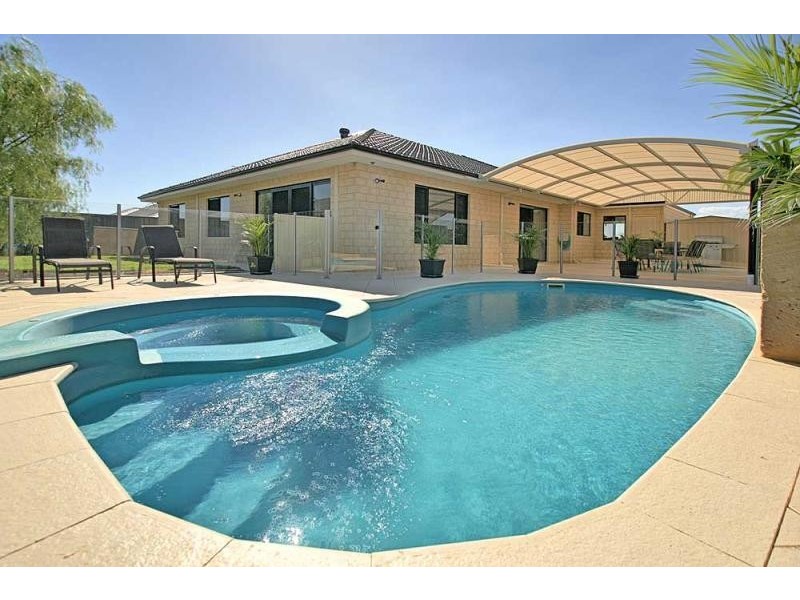 14 Denham Way, Ridgewood WA 6030