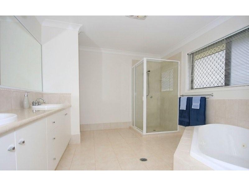 7 Rusty Gum Ct, Narangba QLD 4504