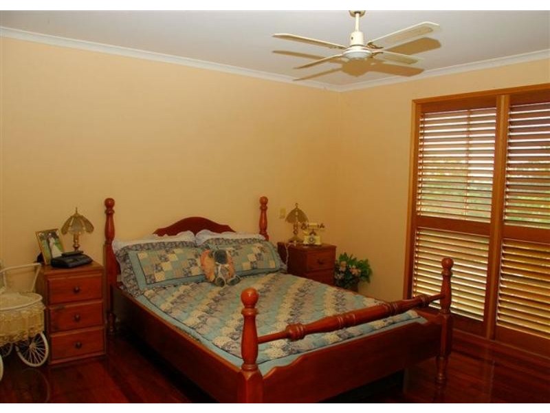 8 Casey Ct, Dundowran Beach QLD 4655