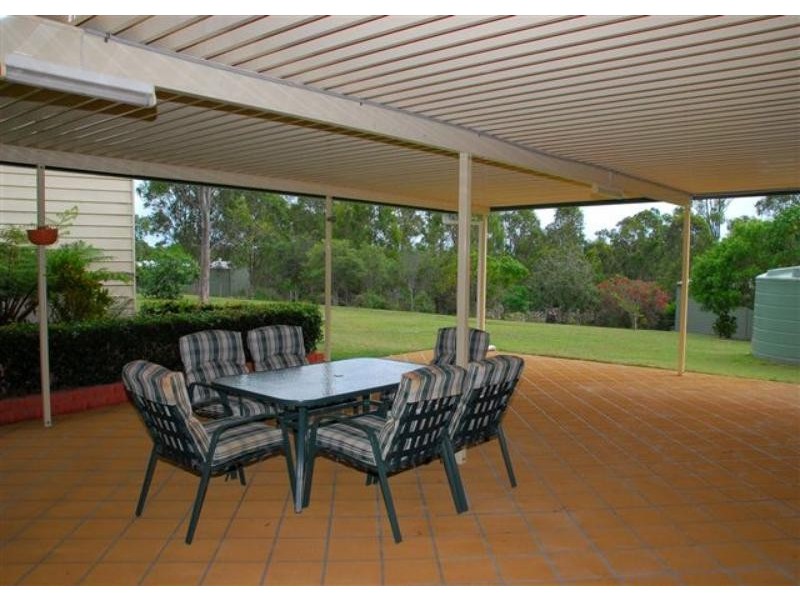 8 Casey Ct, Dundowran Beach QLD 4655