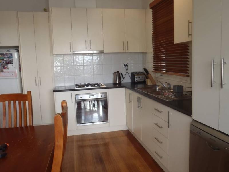 13 Queen St, Reservoir VIC 3073