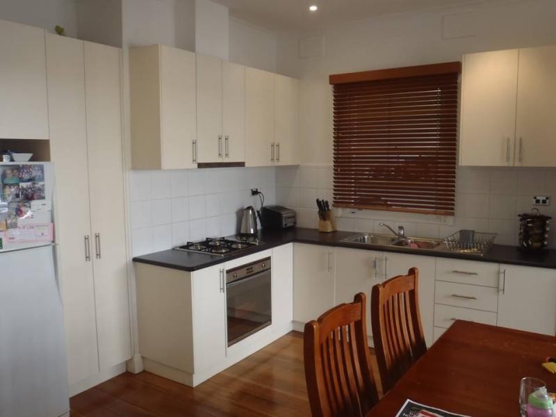 13 Queen St, Reservoir VIC 3073