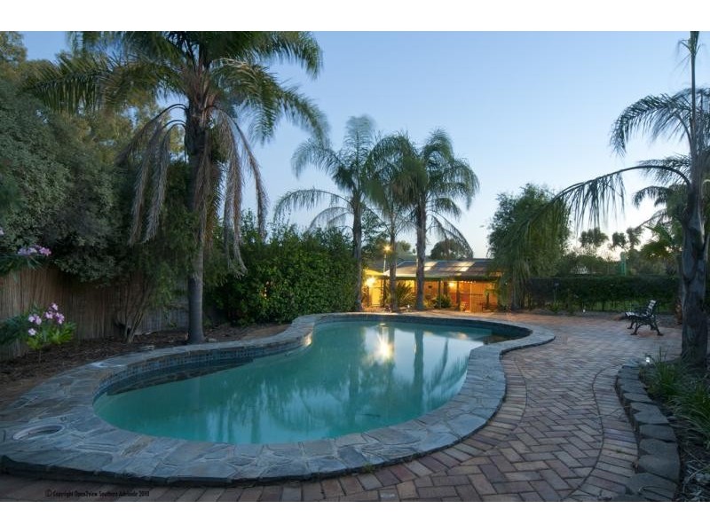 3 Wara Ct, O’halloran Hill SA 5158