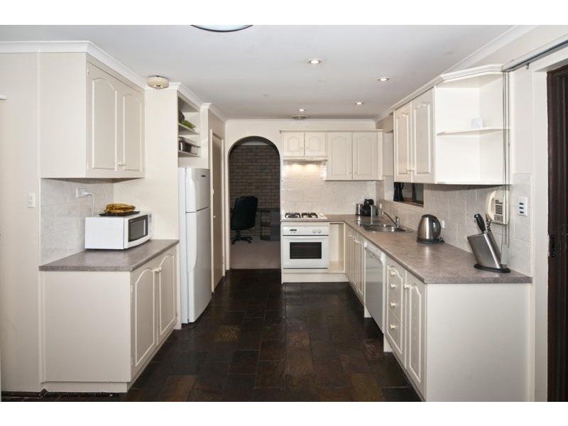 3 Wara Ct, O’halloran Hill SA 5158